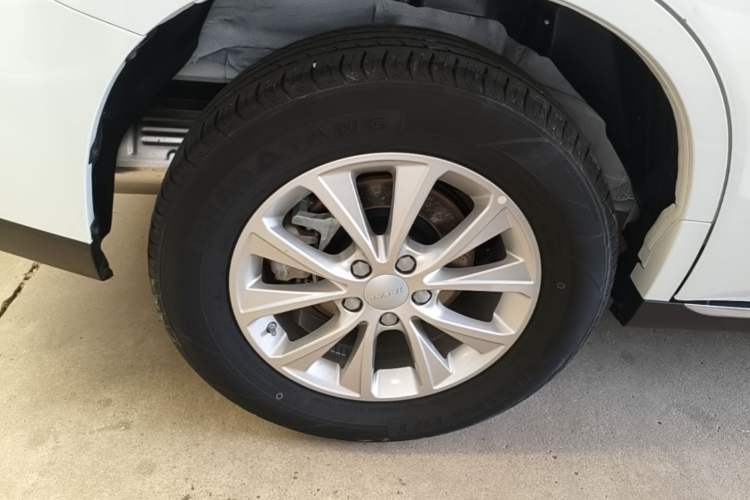 Used Haval M6 2021 PLUS 1.5T DCT Luxury Smart Connectivity Model Right Rear Wheel Hub