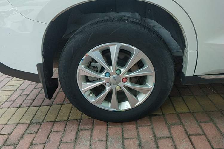 Used Haval M6 2021 PLUS 1.5T DCT Luxury Smart Connectivity Model Right Rear Wheel Hub