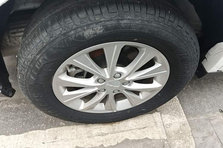 Used Haval M6 2021 PLUS 1.5T Manual Luxury Smart Connectivity Model Right Rear Wheel Hub