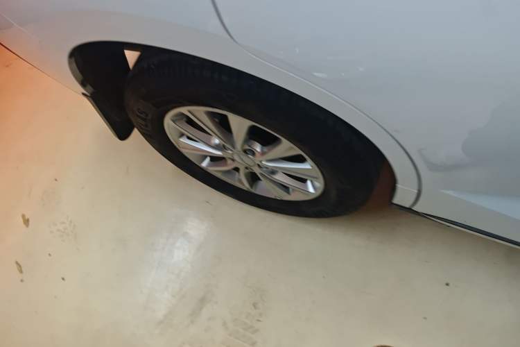Used Haval M6 2021 PLUS 1.5T DCT Luxury Smart Connectivity Model Right Rear Wheel Hub