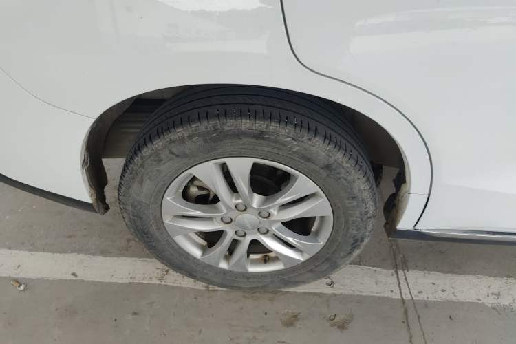 Used Haval M6 2021 PLUS 1.5T Manual Elite Smart Connectivity Model Right Rear Wheel Hub