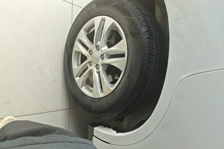 Used Haval M6 2021 PLUS 1.5T DCT Elite Smart Connectivity Model Right Rear Wheel Hub