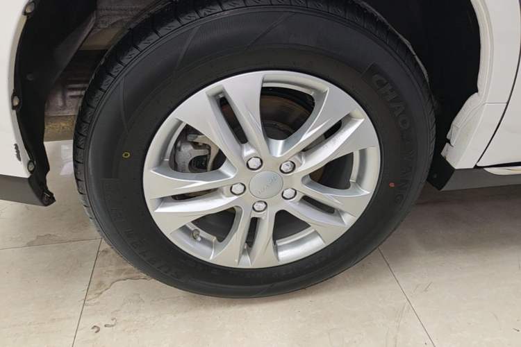 Used Haval M6 2021 PLUS 1.5T Manual Elite Smart Connectivity Model Right Rear Wheel Hub