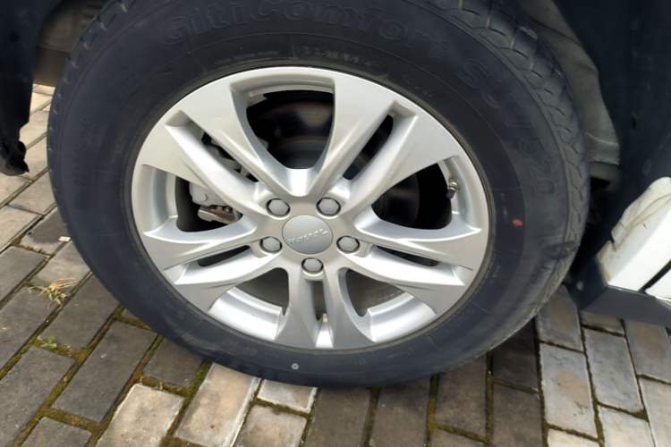 Used Haval M6 2021 PLUS 1.5T DCT Elite Smart Connectivity Model Right Rear Wheel Hub