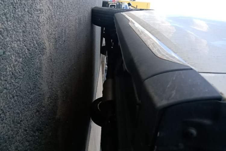 Used Haval M6 2021 PLUS 1.5T DCT Luxury Smart Connectivity Model Right Side Sill