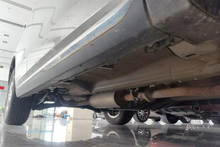 Used Haval M6 2021 PLUS 1.5T DCT Elite Smart Connectivity Model Right Side Sill