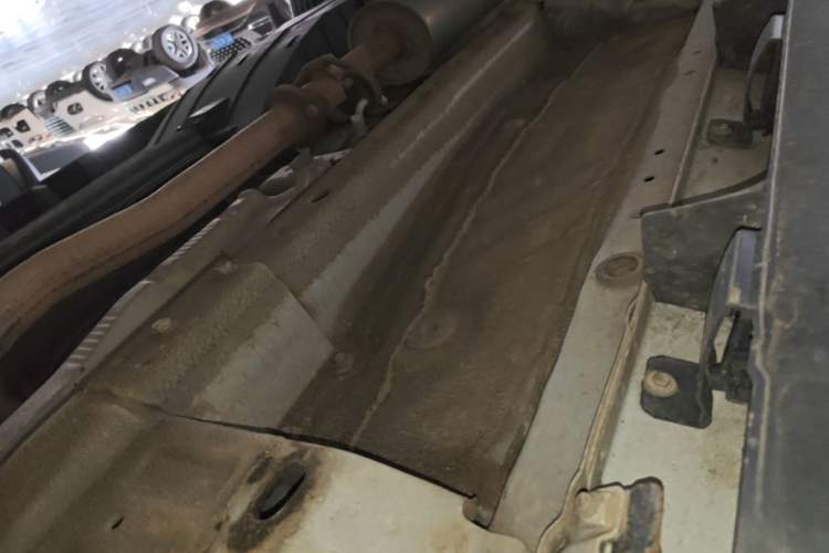 Used Haval M6 2021 PLUS 1.5T DCT Comfort Edition Right Side Sill