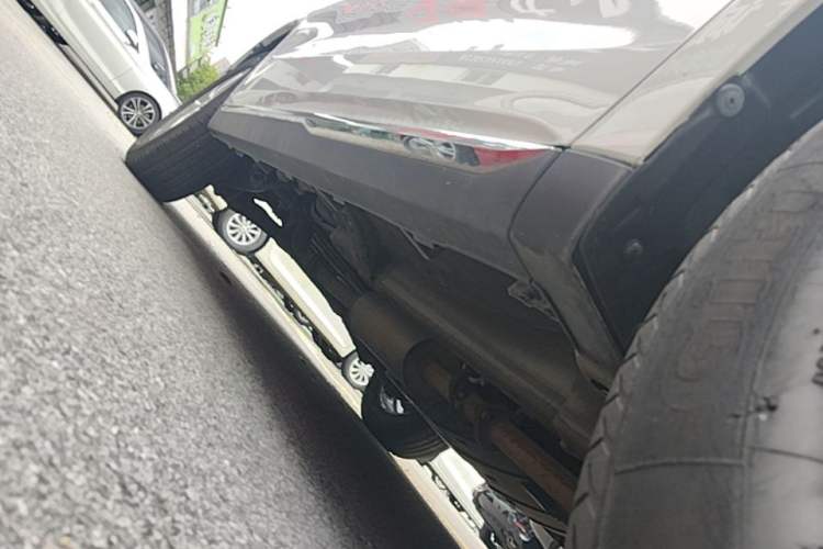 Used Haval M6 2021 PLUS 1.5T DCT Luxury Smart Connectivity Model Right Side Sill