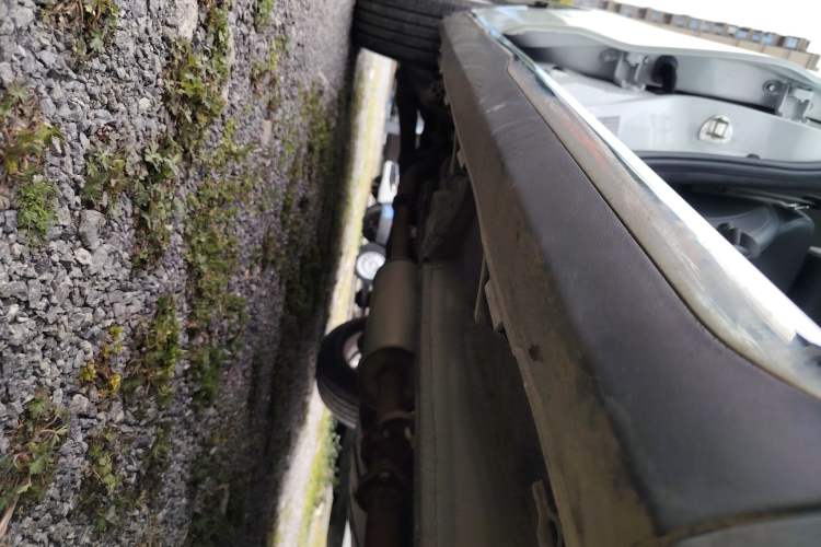 Used Haval M6 2021 PLUS 1.5T Manual Luxury Smart Connectivity Model Right Side Sill