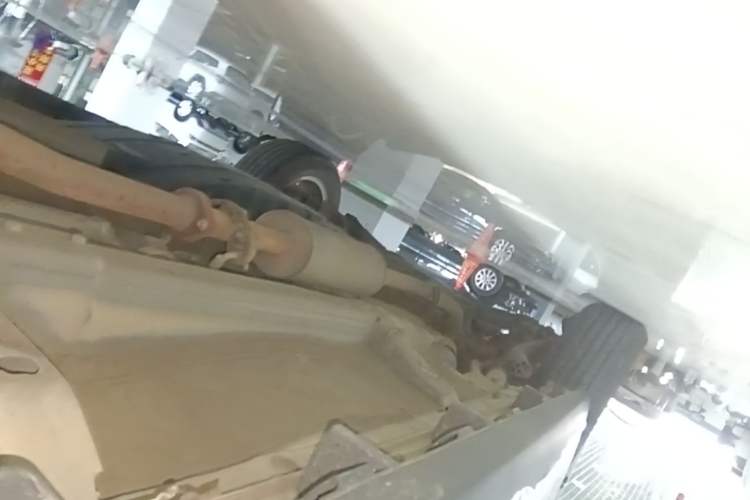 Used Haval M6 2021 PLUS 1.5T DCT Elite Smart Connectivity Model Right Side Sill