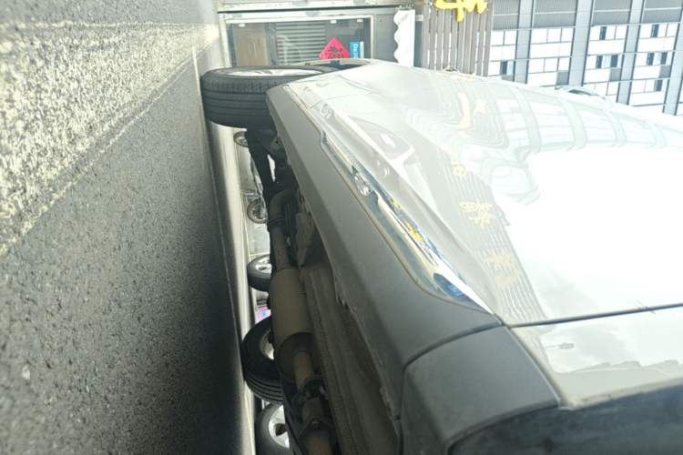 Used Haval M6 2021 PLUS 1.5T DCT Elite Smart Connectivity Model Right Side Sill