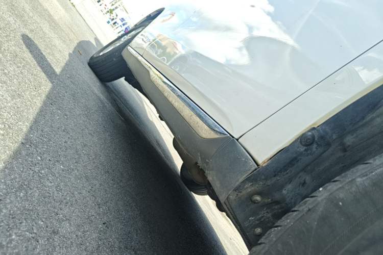 Used Haval M6 2021 PLUS 1.5T DCT Luxury Smart Connectivity Model Right Side Sill