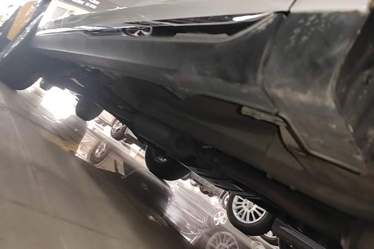 Used Haval M6 2021 PLUS 1.5T DCT Elite Smart Connectivity Model Right Side Sill