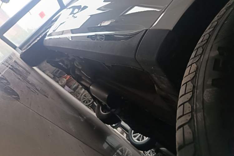Used Haval M6 2021 PLUS 1.5T DCT Luxury Smart Connectivity Model Right Side Sill