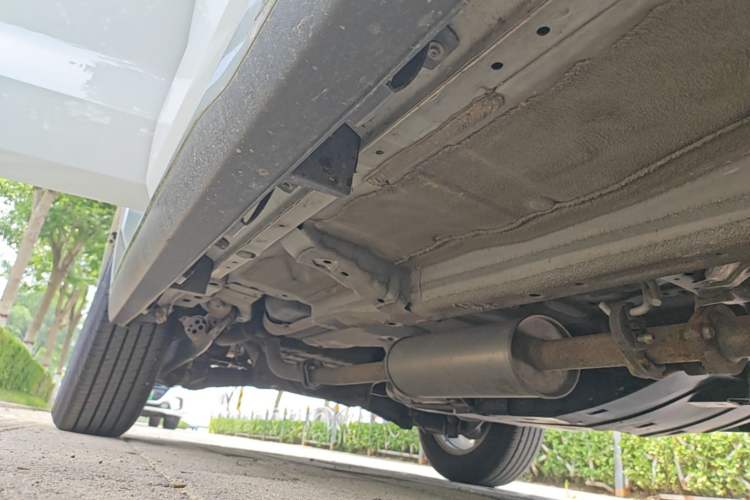 Used Haval M6 2021 PLUS 1.5T DCT Elite Smart Connectivity Model Right Side Sill