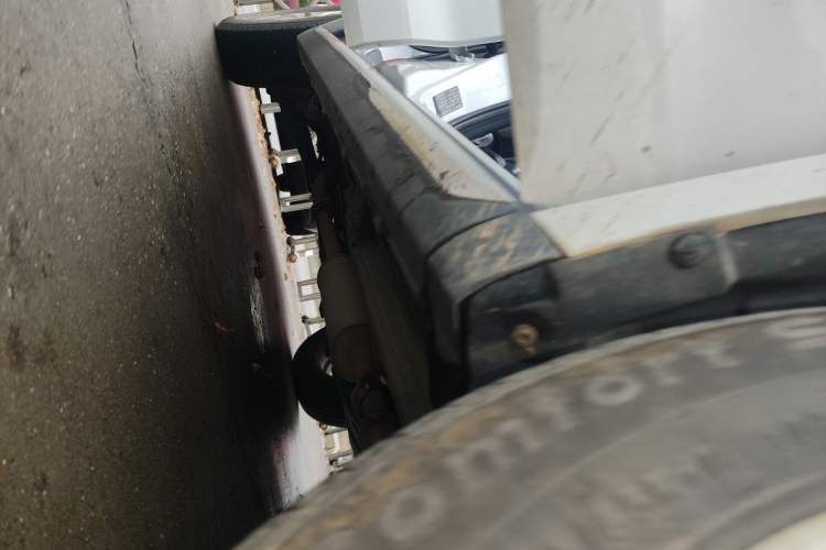 Used Haval M6 2021 PLUS 1.5T DCT Luxury Smart Connectivity Model Right Side Sill