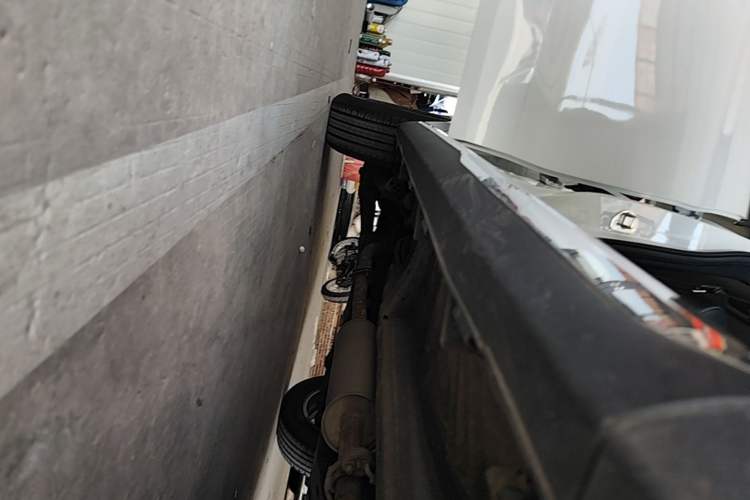 Used Haval M6 2021 PLUS 1.5T DCT Luxury Smart Connectivity Model Right Side Sill