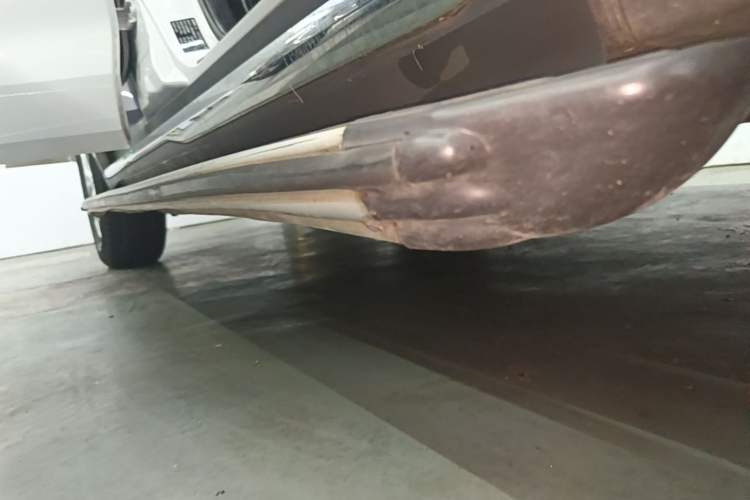 Used Haval M6 2021 PLUS 1.5T DCT Luxury Smart Connectivity Model Right Side Sill