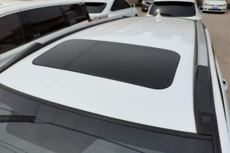 Used Haval M6 2021 PLUS 1.5T DCT Luxury Smart Connectivity Model Roof