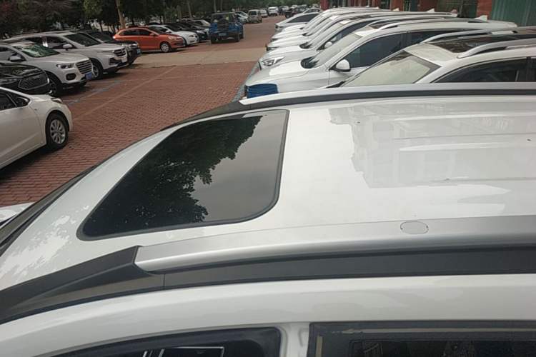Used Haval M6 2021 PLUS 1.5T DCT Luxury Smart Connectivity Model Roof