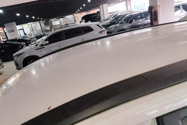 Used Haval M6 2021 PLUS 1.5T DCT Elite Smart Connectivity Model Roof