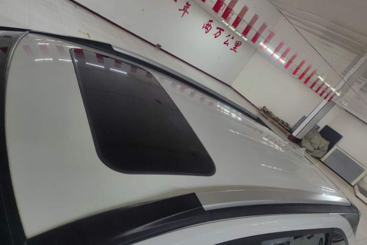 Used Haval M6 2021 PLUS 1.5T DCT Luxury Smart Connectivity Model Roof