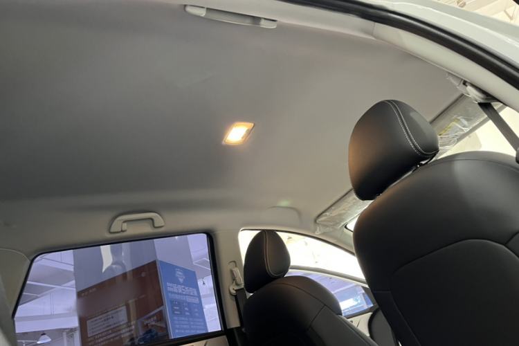 Used Haval M6 2021 PLUS 1.5T DCT Elite Smart Connectivity Model Roof