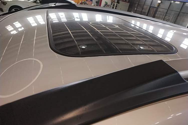 Used Haval M6 2021 PLUS 1.5T DCT Luxury Smart Connectivity Model Roof