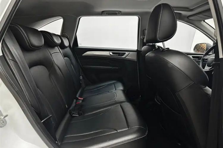 Used Haval M6 2021 PLUS 1.5T DCT Luxury Smart Connectivity Model Roof