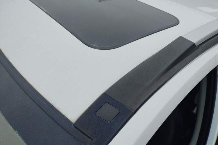 Used Haval M6 2021 PLUS 1.5T DCT Luxury Smart Connectivity Model Roof