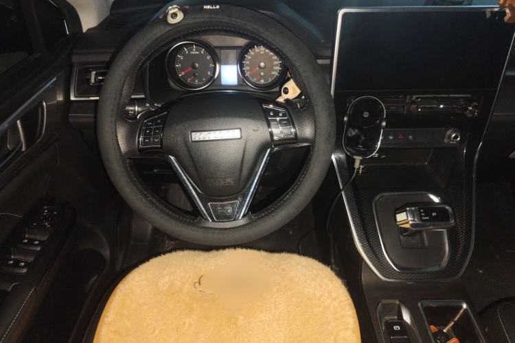 Used Haval M6 2021 PLUS 1.5T DCT Luxury Smart Connectivity Model Steering Wheel
