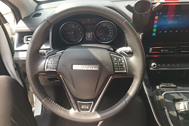 Used Haval M6 2021 PLUS 1.5T DCT Luxury Smart Connectivity Model Steering Wheel