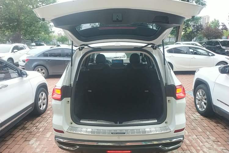 Used Haval M6 2021 PLUS 1.5T DCT Luxury Smart Connectivity Model Trunk