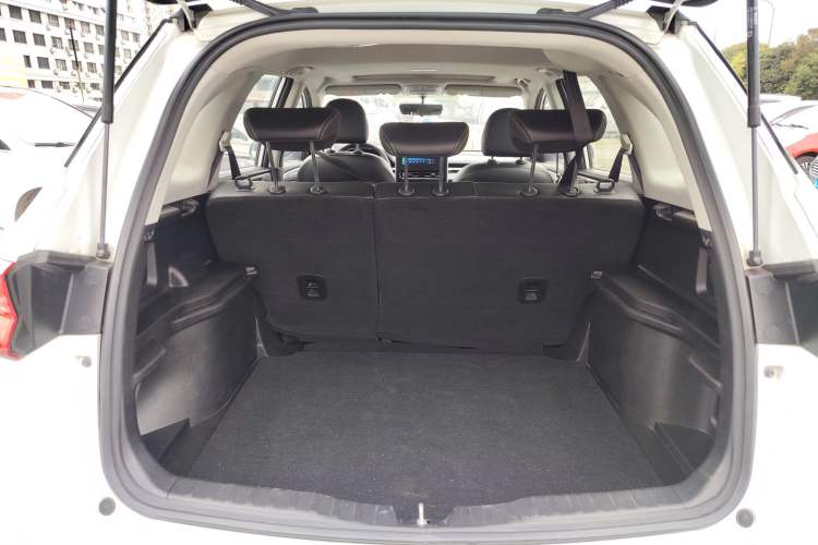 Used Haval M6 2021 PLUS 1.5T Manual Luxury Smart Connectivity Model Trunk