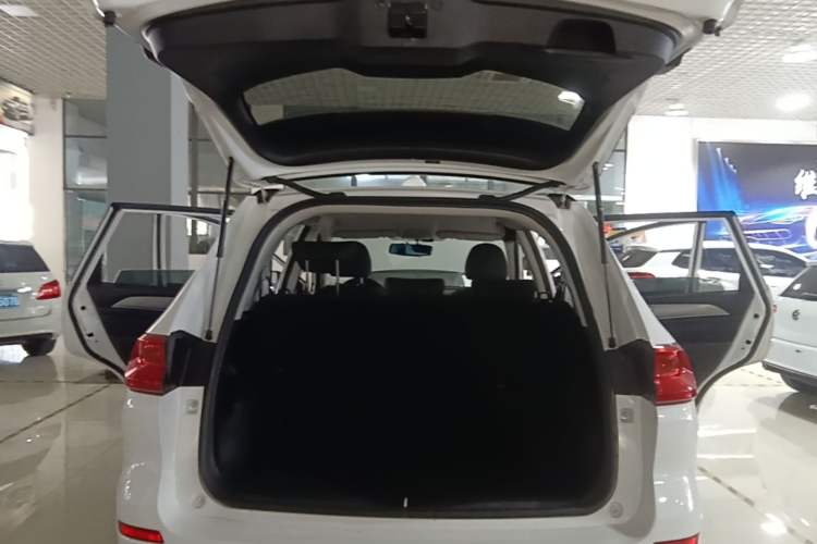 Used Haval M6 2021 PLUS 1.5T DCT Elite Smart Connectivity Model Trunk