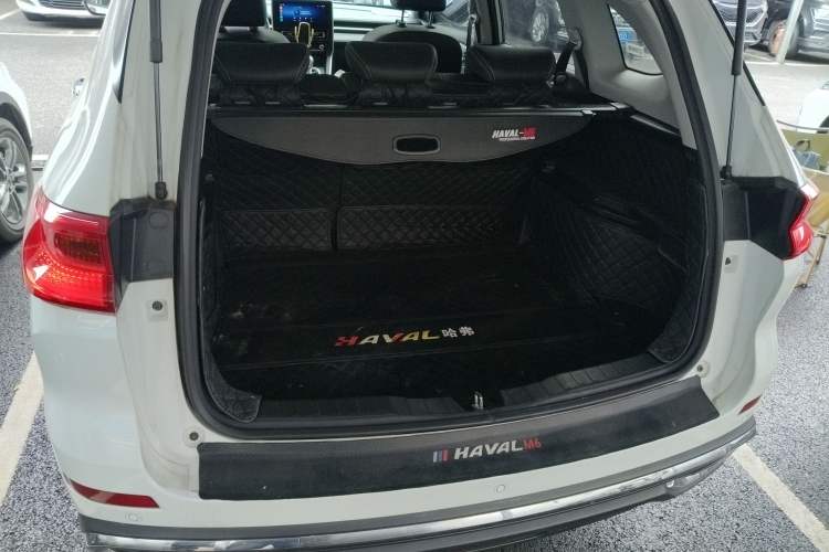 Used Haval M6 2021 PLUS 1.5T Manual Luxury Smart Connectivity Model Trunk