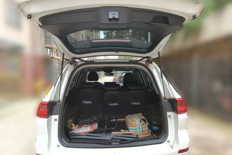 Used Haval M6 2021 PLUS 1.5T Manual Luxury Smart Connectivity Model Trunk