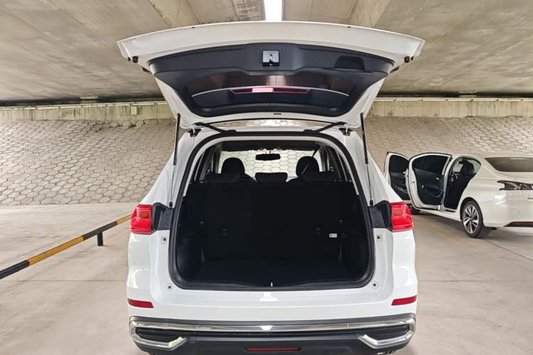Used Haval M6 2021 PLUS 1.5T Manual Elite Smart Connectivity Model Trunk