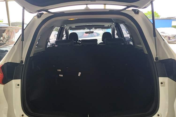 Used Haval M6 2021 PLUS 1.5T DCT Luxury Smart Connectivity Model Trunk
