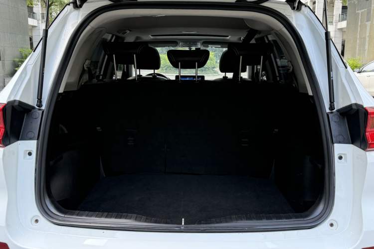 Used Haval M6 2021 PLUS 1.5T DCT Luxury Smart Connectivity Model Trunk