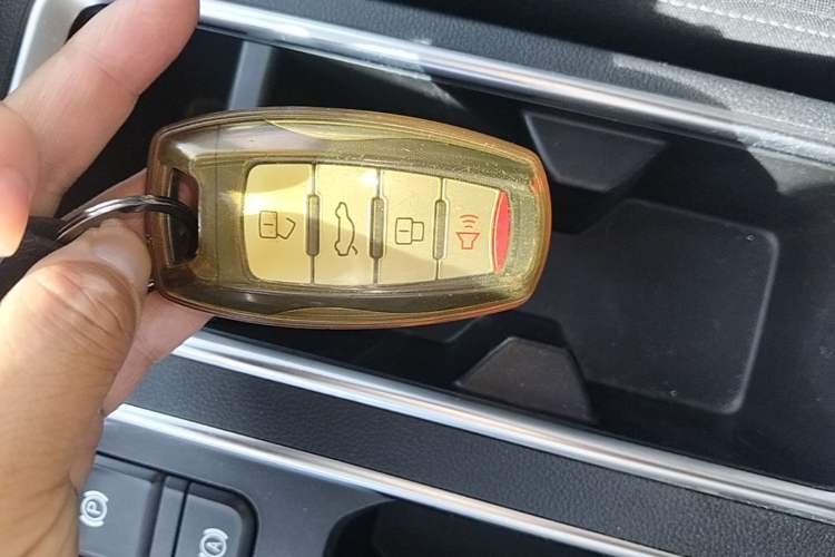 Used Haval M6 2021 PLUS 1.5T Manual Elite Smart Connectivity Model Vehicle Key