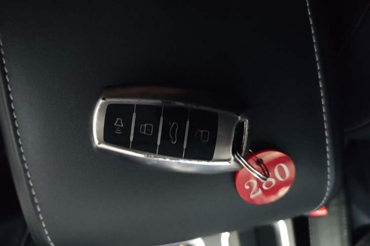 Used Haval M6 2021 PLUS 1.5T DCT Luxury Smart Connectivity Model Vehicle Key