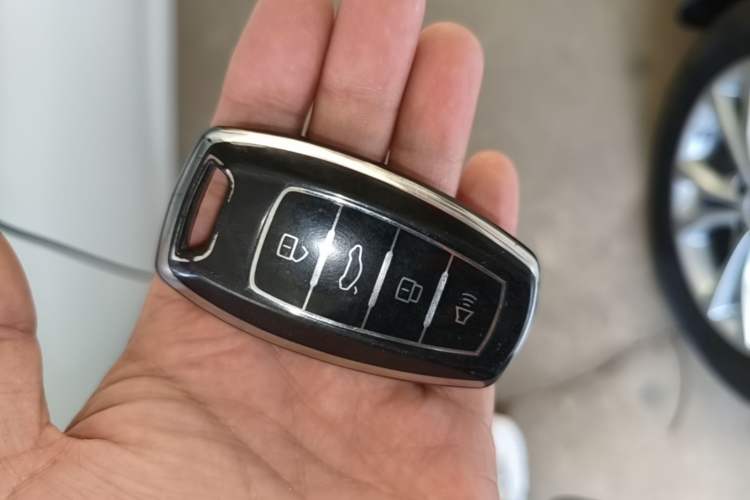 Used Haval M6 2021 PLUS 1.5T DCT Luxury Smart Connectivity Model Vehicle Key