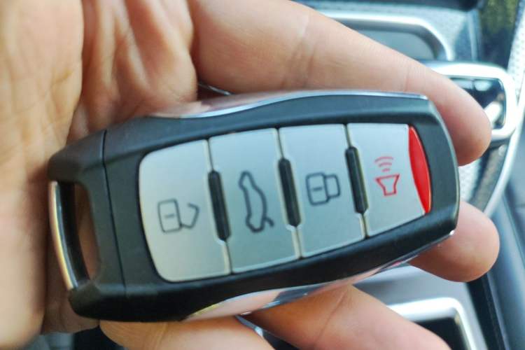 Used Haval M6 2021 PLUS 1.5T DCT Luxury Smart Connectivity Model Vehicle Key