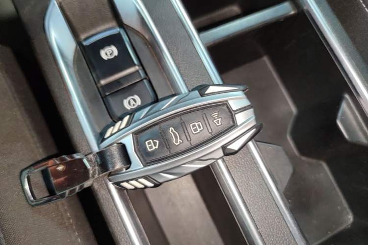 Used Haval M6 2021 PLUS 1.5T Manual Elite Smart Connectivity Model Vehicle Key
