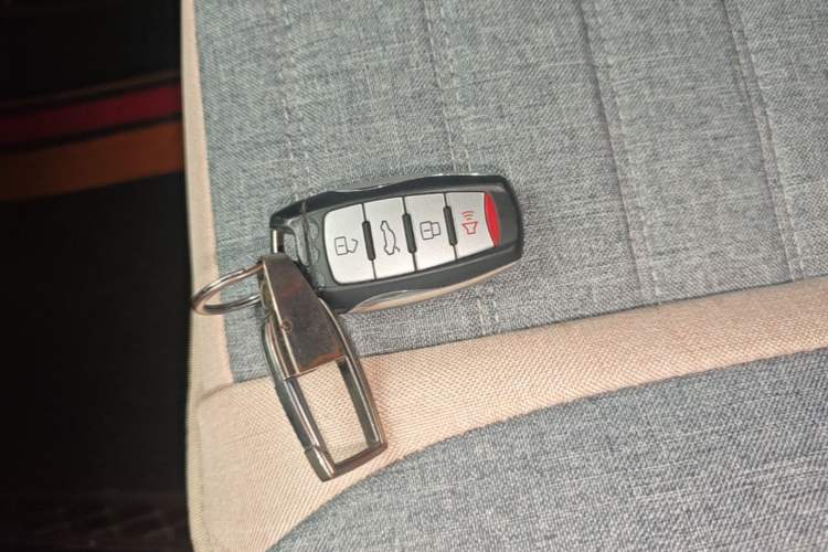 Used Haval M6 2021 PLUS 1.5T Manual Elite Smart Connectivity Model Vehicle Key