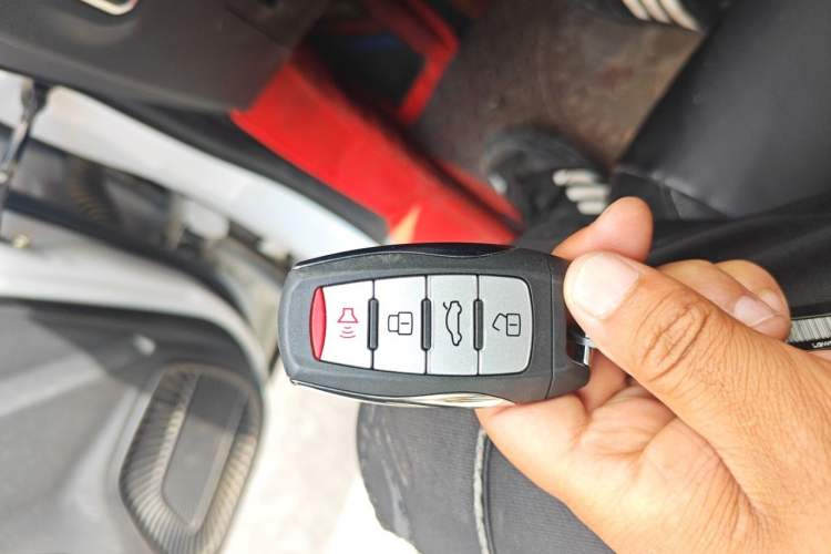 Used Haval M6 2021 PLUS 1.5T Manual Luxury Smart Connectivity Model Vehicle Key