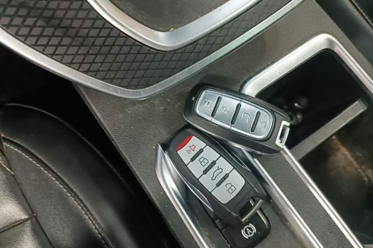 Used Haval M6 2021 PLUS 1.5T DCT Prestige Smart Connectivity Model Vehicle Key
