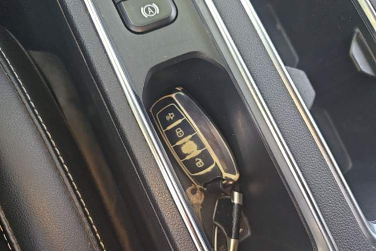Used Haval M6 2021 PLUS 1.5T DCT Luxury Smart Connectivity Model Vehicle Key