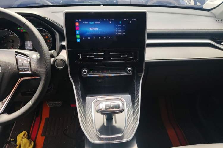 Used Haval M6 2023 PLUS 1.5T DCT Luxury Smart Connectivity Model Audio And AC Panel